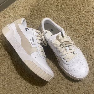 White/Beige Womens Sneakers - Womens 8.5